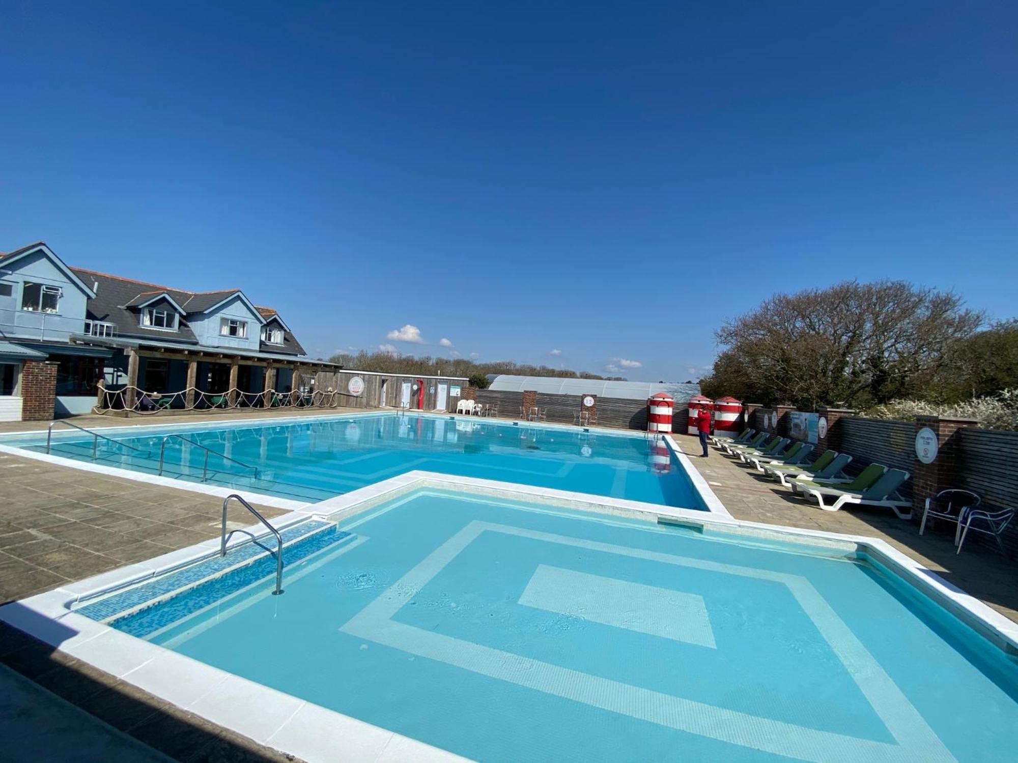 Whitecliff Bay Holiday Park - Most Popular Location Near Pools, Clubs And Beach Bembridge Eksteriør bilde
