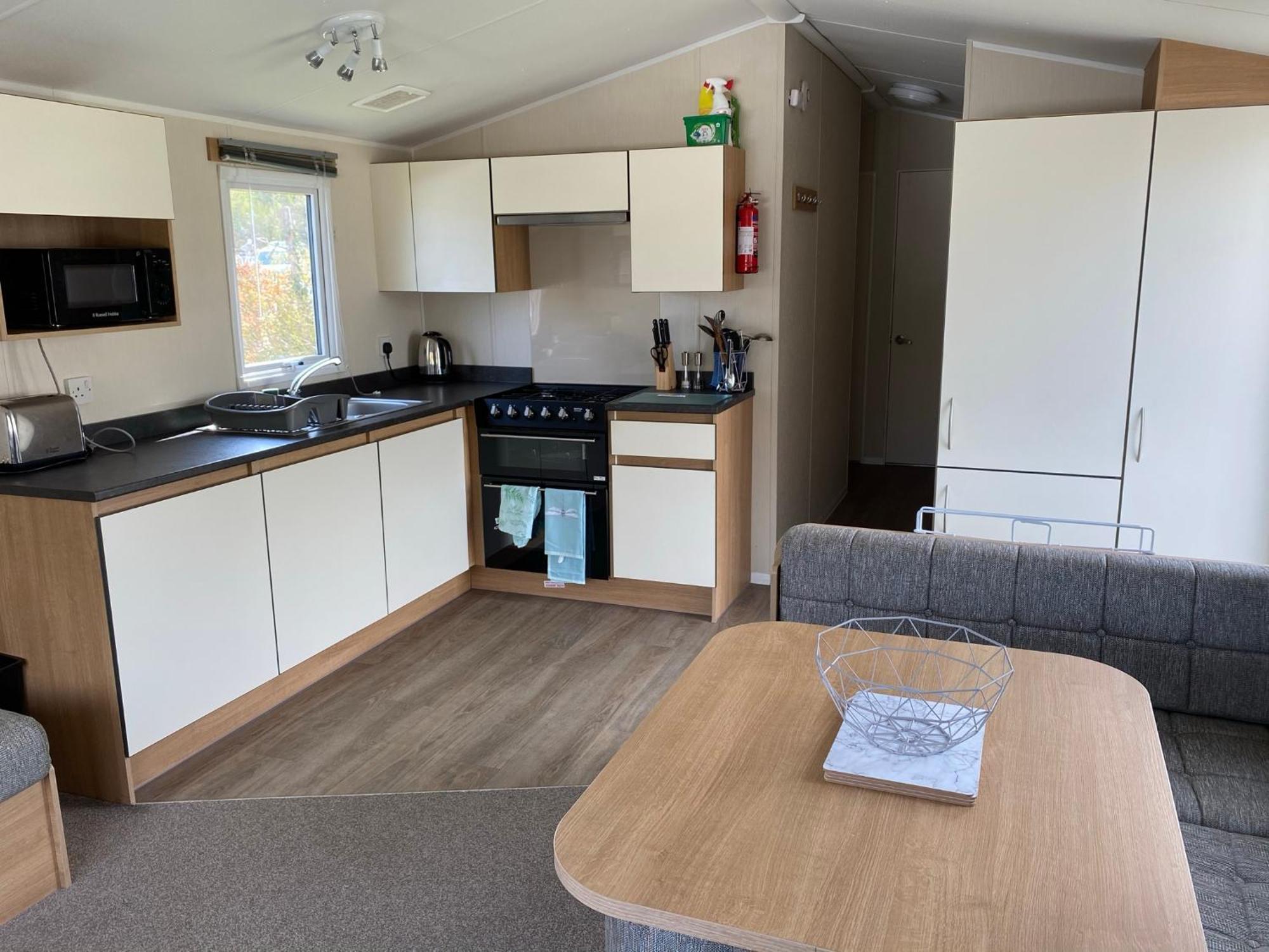 Whitecliff Bay Holiday Park - Most Popular Location Near Pools, Clubs And Beach Bembridge Eksteriør bilde